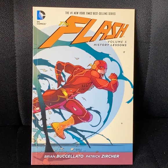 DC Comics The Flash - Picture 1 of 5